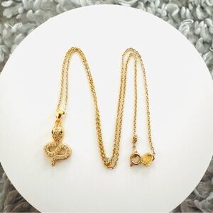 Elegant 18K Gold Filled Snake Pendant with Necklaced. New